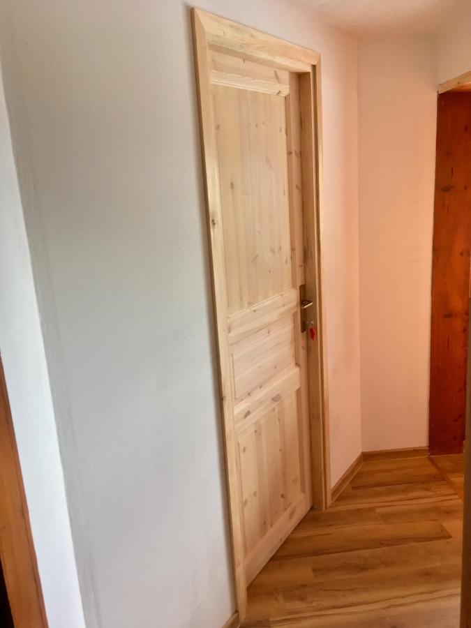 Lodge Dom Na Lovrencu Baselj Esterno foto